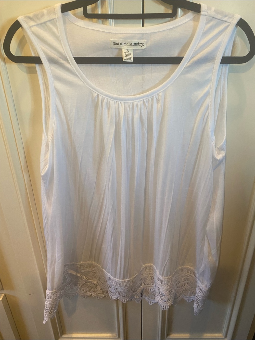 New York Laundry White Lace-Hem Sleeveless Tank